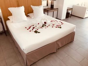 Chambre pour séjour romantique à l'hotel Spa Mas de la Fouque en Camargue