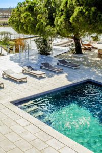 Illustration Piscine Hôtel Spa Camargue Mas de la Fouque