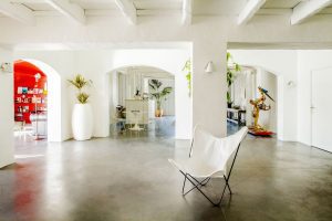 Illustration Lobby Hôtel Spa Camargue Mas de la Fouque