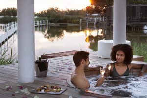 Jacuzzi au Spa NUXE de l'Hotel en Camargue Mas de la Fouque