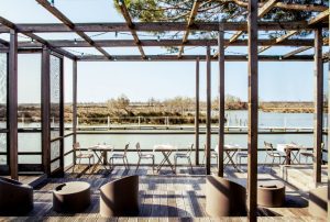 Terrasse restaurant Mas de la Fouque Hotel en Camargue